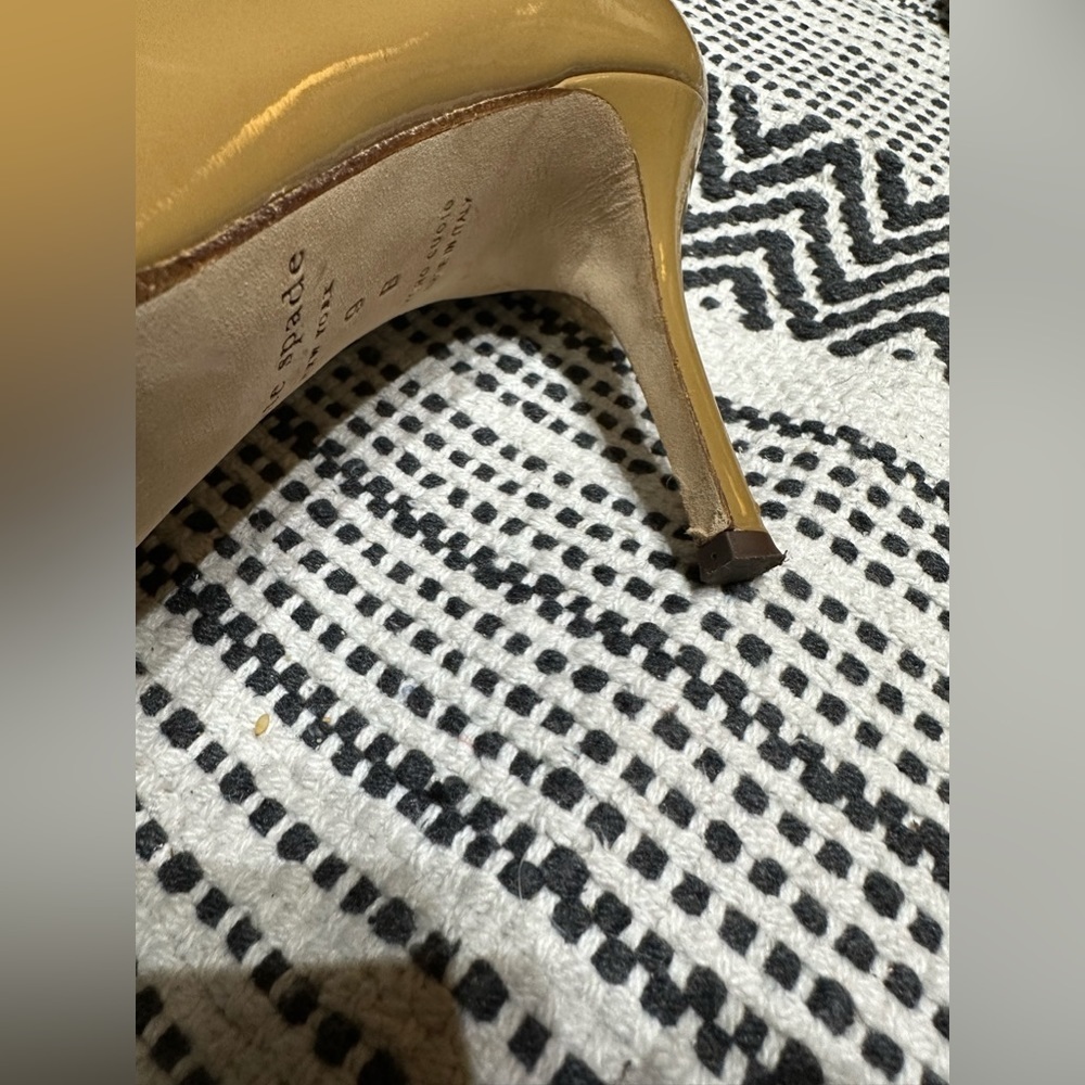 Kate Spade Tan Pumps - Picture 9 of 16